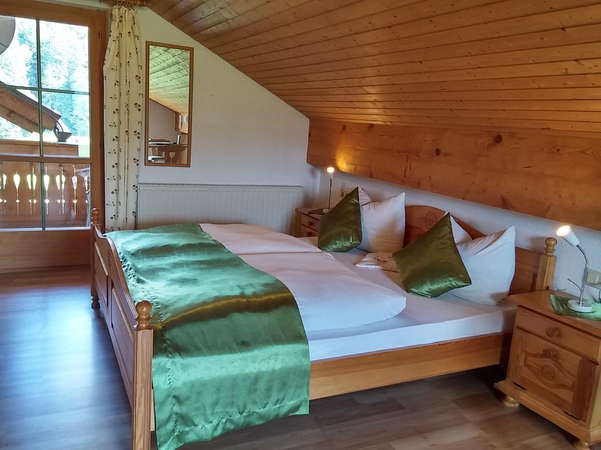 Ferienwohnungen Pension Sonnblick Krumbach  Eksteriør bilde